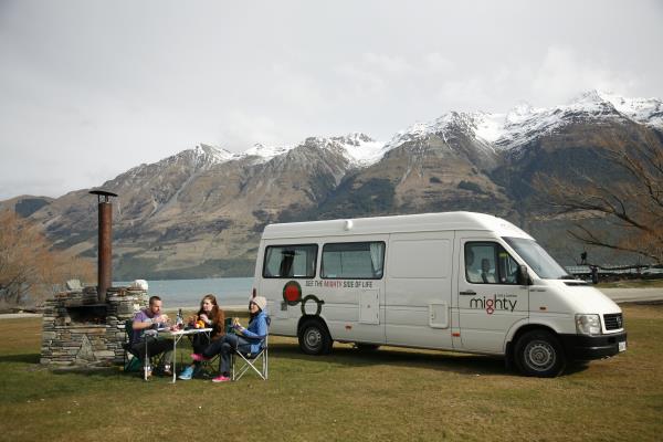 Mighty Deuce camper Nieuw-Zeeland